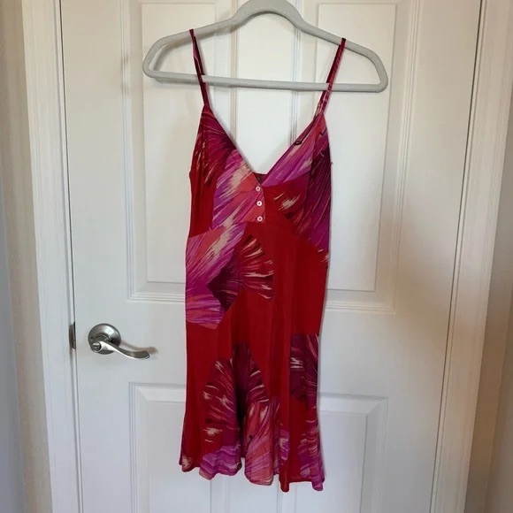 FARM Rio Dresses & Skirts - Red and Pink Strappy Dress
